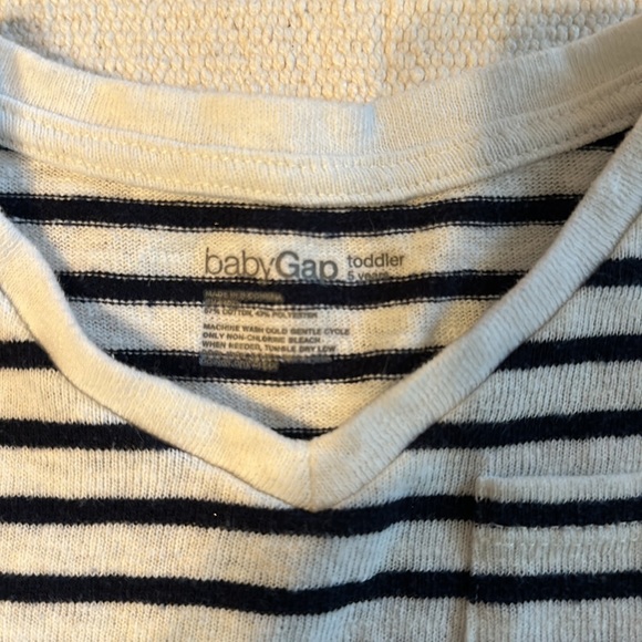 Baby Gap Cap Sleeved Navy and White Striped Knit T-Shirt - Picture 2 of 5
